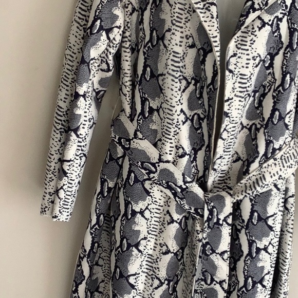 Love Token Snake Print Faux Suede Jacket NWT - Picture 4 of 7